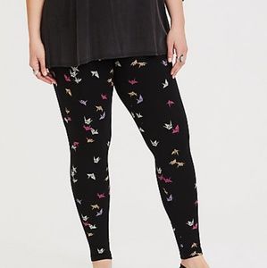 BNWT Size 2 (18/20) Torrid Crane Leggings